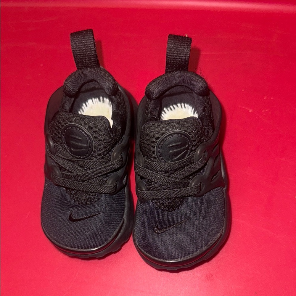 Nike Kids Black Sneakers
